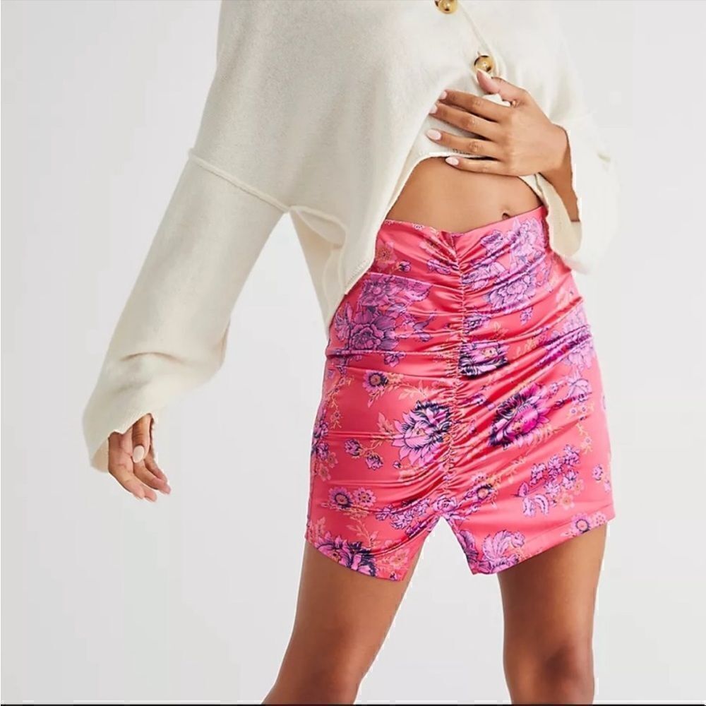 NWT Free People Avas Print Miniskirt in Deep Magenta Combo